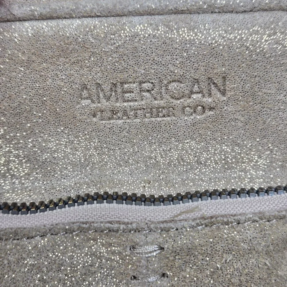 AMERICAN LEATHER COMPANY Cleveland NS Crossbody Bag Stone‎ Shimmer